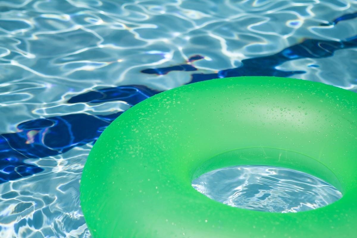 Green-Inflatable-Floatie