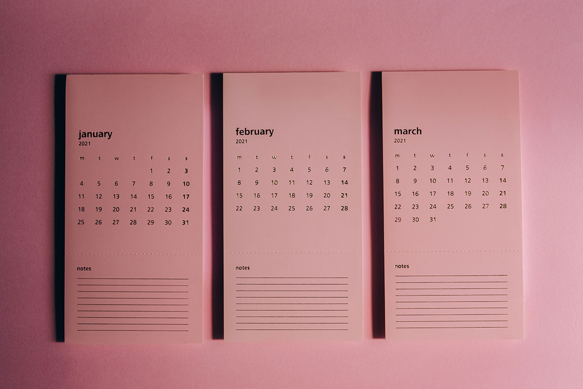 Set-of-monthly-calendars-with-weekly-dates