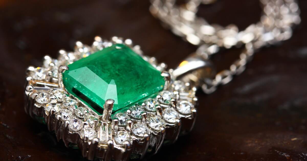 pexels-engin-akyurt-1458867-(1)